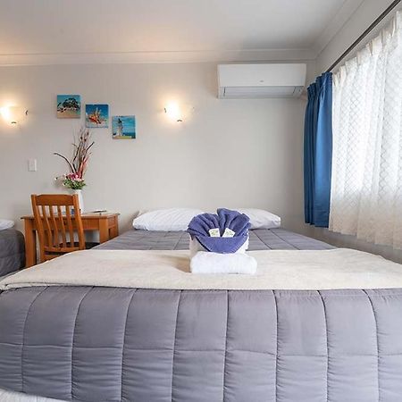 Pukekohe Motel Экстерьер фото