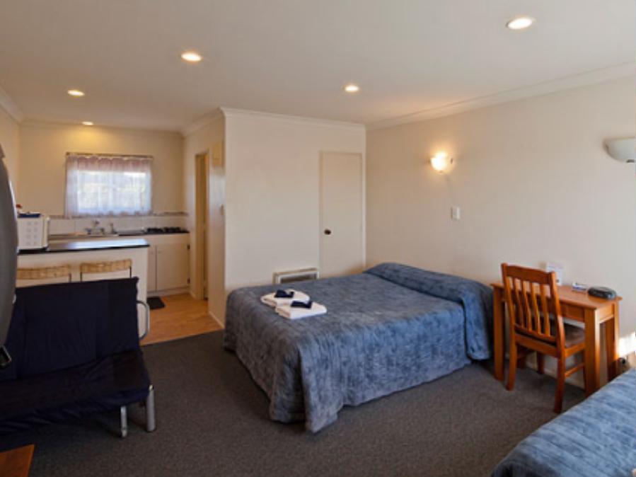 Pukekohe Motel Экстерьер фото