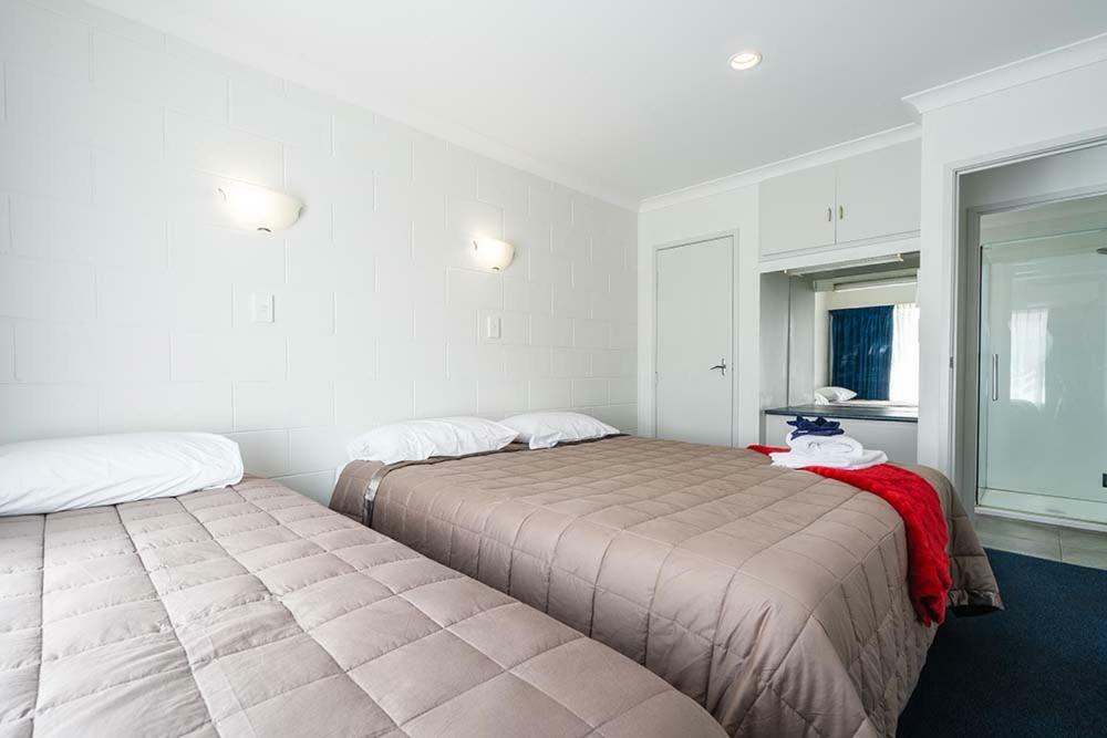Pukekohe Motel Экстерьер фото