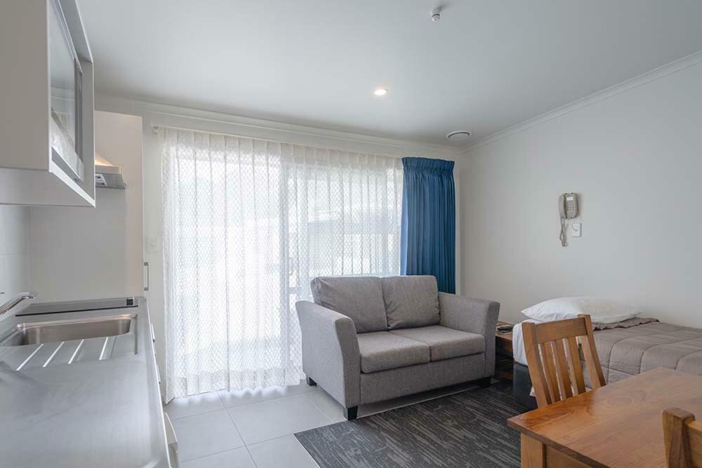 Pukekohe Motel Экстерьер фото