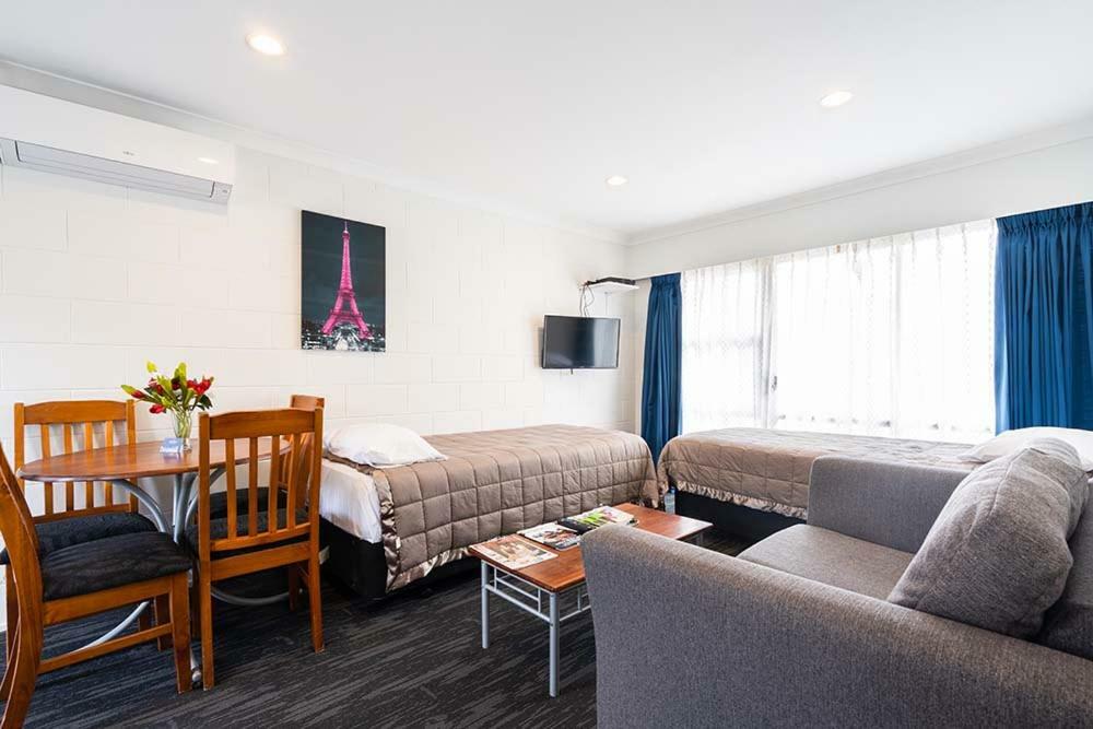 Pukekohe Motel Экстерьер фото